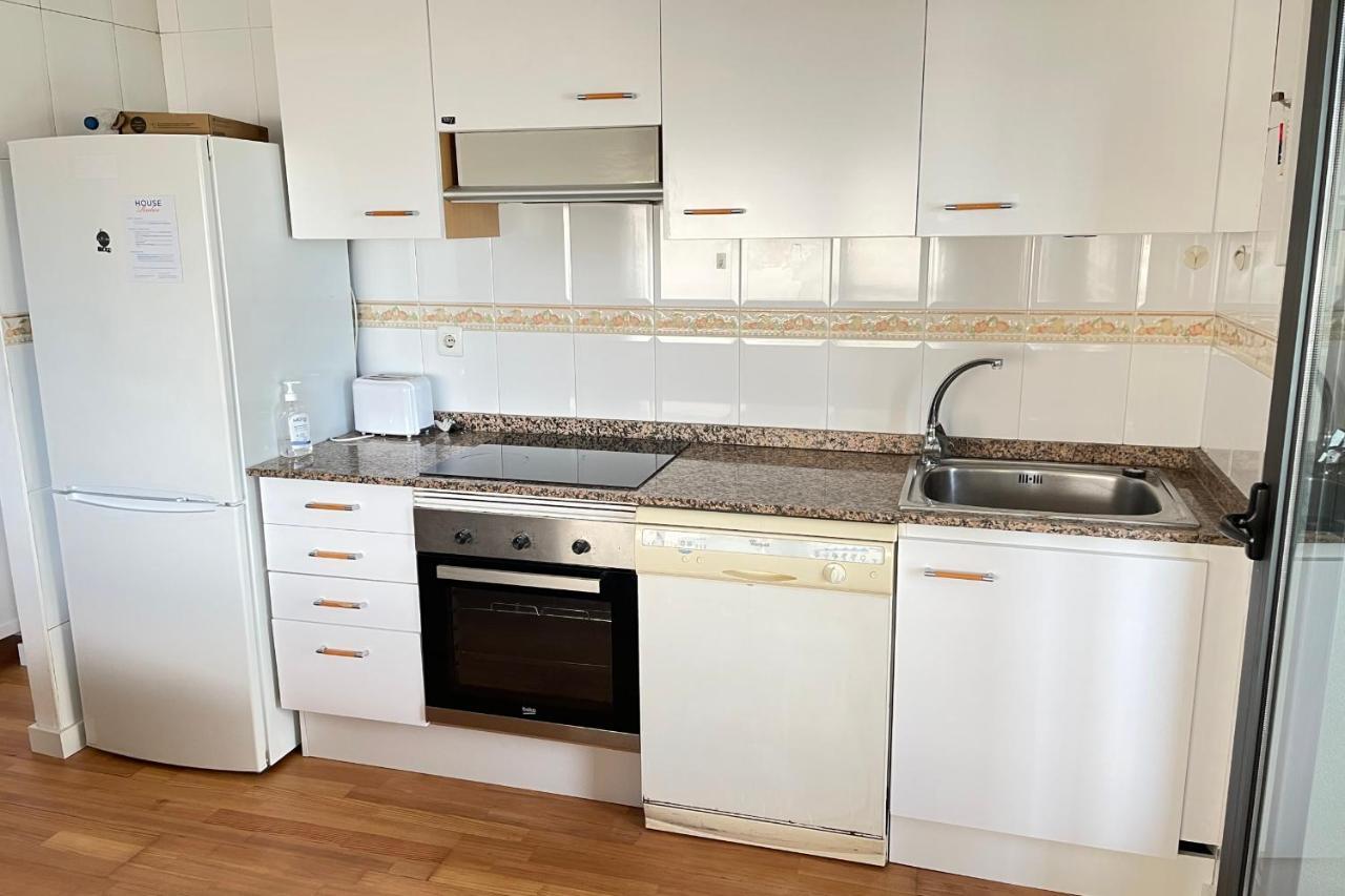Apartment With Sea Views Next To The Beach Of Mar Bella Barcelona Luaran gambar